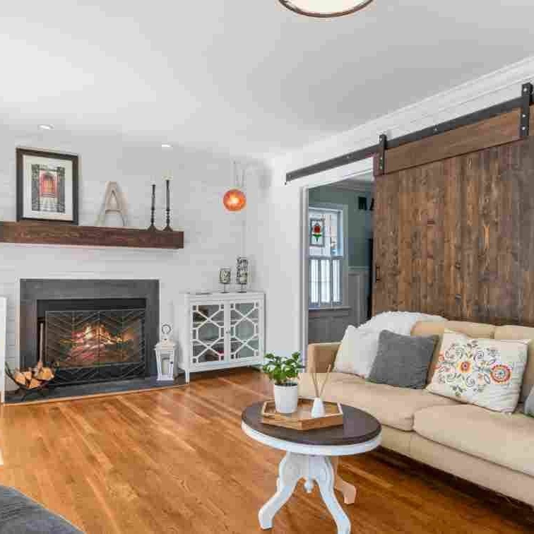 1 BHK Apartment Cleaning - Essential